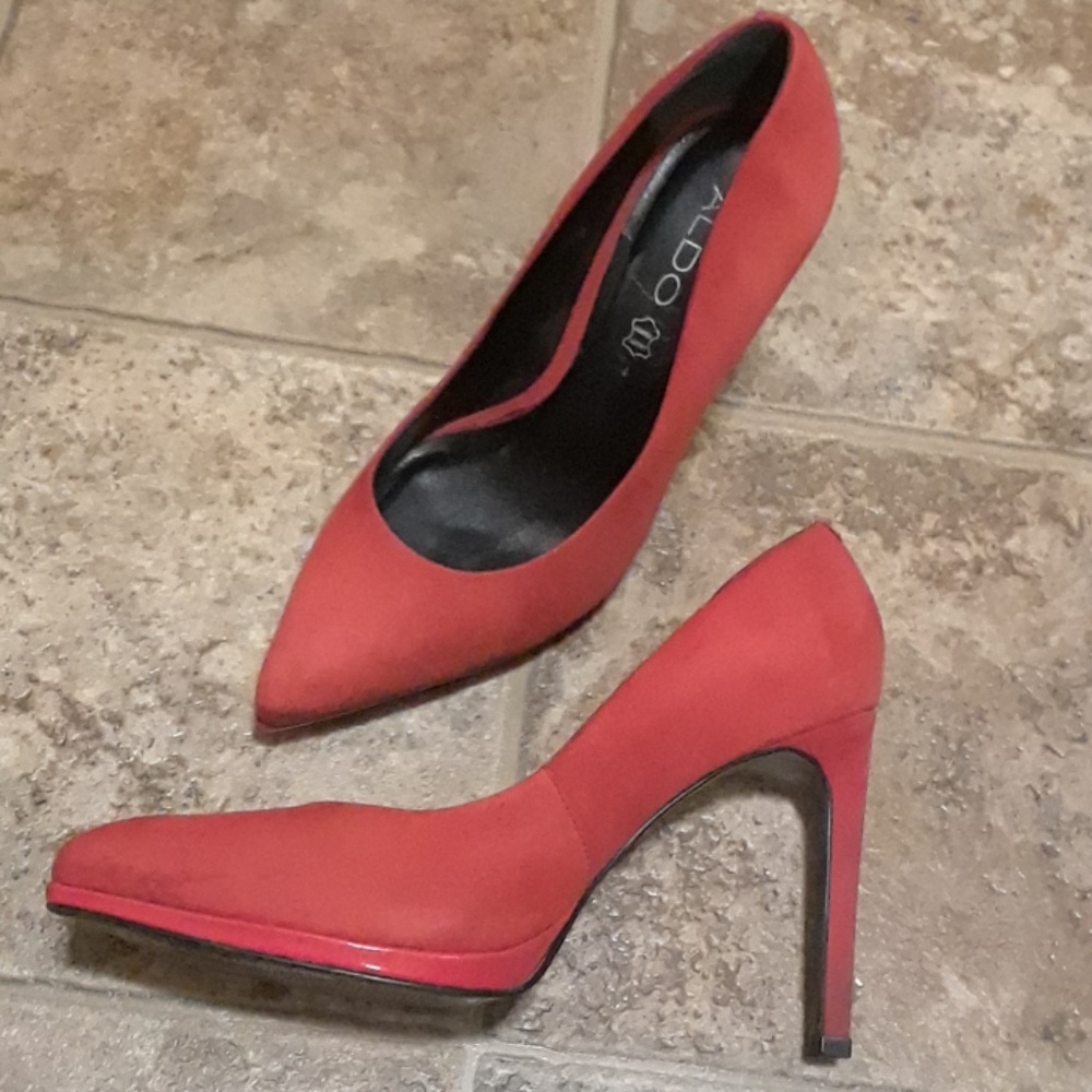 "Aldo" Red-Orange Suede Heels Size 7.5